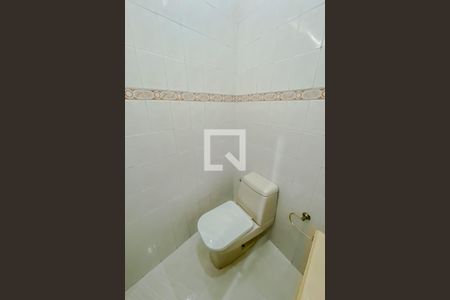 Casa à venda com 350m², 3 quartos e 1 vaga Casa à venda com 350m², 3 quartos e 1 vagaBanhero quarto 3