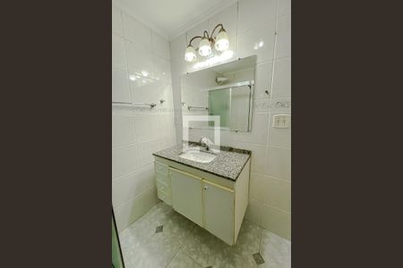 Casa à venda com 350m², 3 quartos e 1 vaga Casa à venda com 350m², 3 quartos e 1 vagaBanheiro