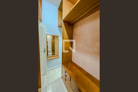 Casa à venda com 350m², 3 quartos e 1 vaga Casa à venda com 350m², 3 quartos e 1 vagaCLoset quarto 3