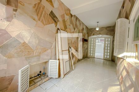 Casa à venda com 350m², 3 quartos e 1 vaga Casa à venda com 350m², 3 quartos e 1 vagaGaragem