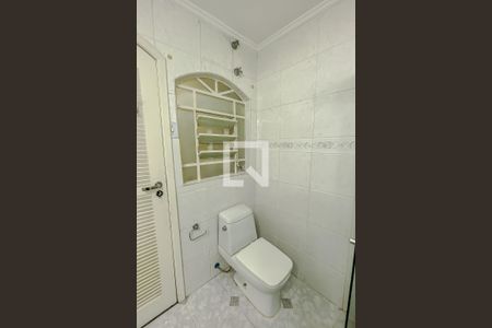 Casa à venda com 350m², 3 quartos e 1 vaga Casa à venda com 350m², 3 quartos e 1 vagaBanheiro