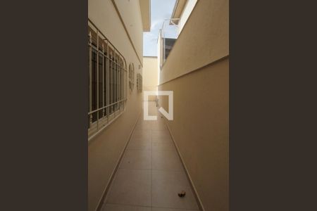 Casa para alugar com 160m², 3 quartos e 2 vagasCorredor