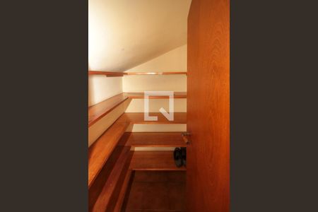 Casa para alugar com 160m², 3 quartos e 2 vagasDispensa