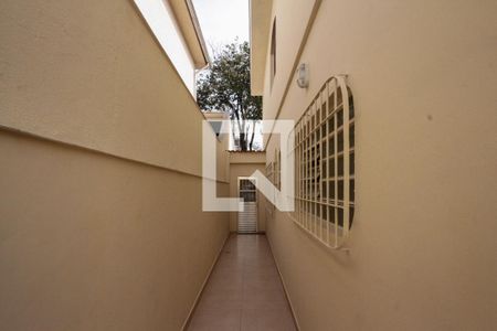 Casa para alugar com 160m², 3 quartos e 2 vagasCorredor