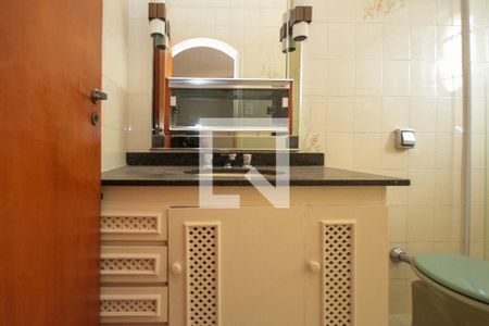 Casa para alugar com 160m², 3 quartos e 2 vagasBanheiro da Suite