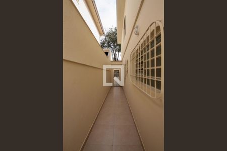 Casa para alugar com 160m², 3 quartos e 2 vagasCorredor