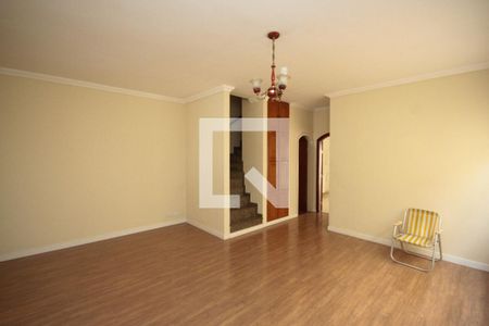 Sala de casa para alugar com 3 quartos, 160m² em Jardim Avelino, São Paulo