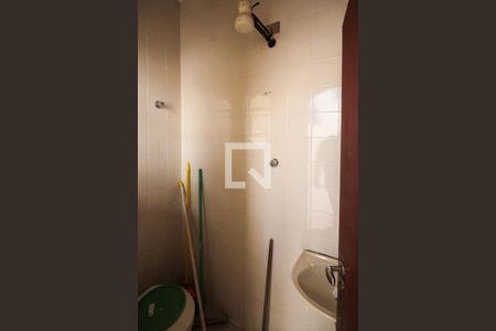 Casa para alugar com 160m², 3 quartos e 2 vagasBanheiro de Serviço