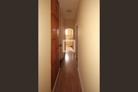 Casa para alugar com 160m², 3 quartos e 2 vagasCorredor