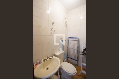 Casa à venda com 410m², 4 quartos e 6 vagasBanheiro de Serviço 2