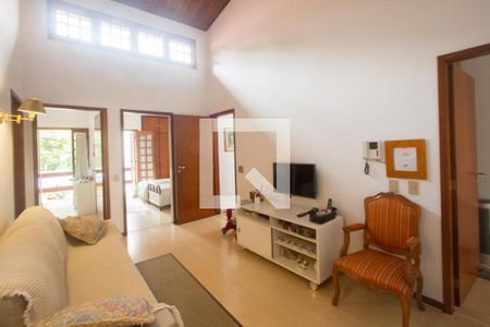 Casa à venda com 410m², 4 quartos e 6 vagasSala de TV