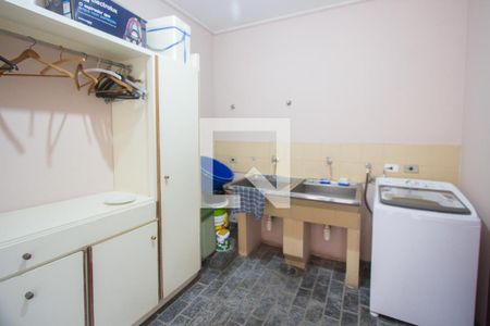 Casa à venda com 410m², 4 quartos e 6 vagasÁrea de Serviço