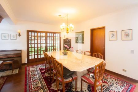 Casa à venda com 410m², 4 quartos e 6 vagasSala de Jantar