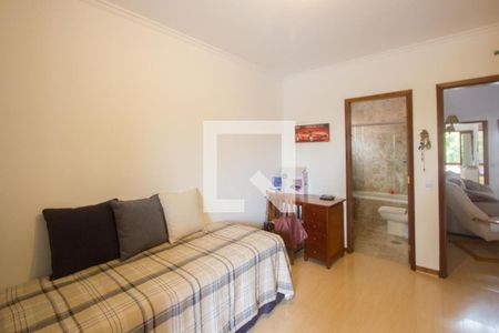 Casa à venda com 410m², 4 quartos e 6 vagasSuíte 1