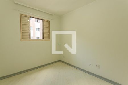 Quarto 2 de apartamento para alugar com 2 quartos, 50m² em Tingui, Curitiba