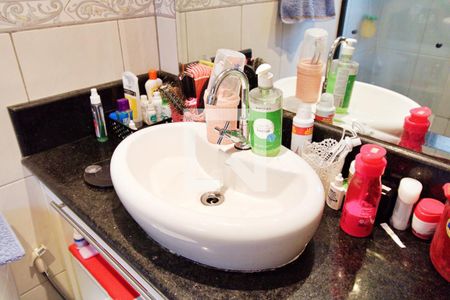 Apartamento para alugar com 70m², 3 quartos e 1 vaga Apartamento para alugar com 70m², 3 quartos e 1 vagaBanheiro da Suíte