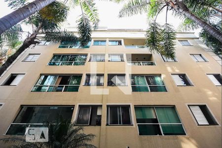 Apartamento para alugar com 70m², 3 quartos e 1 vaga Apartamento para alugar com 70m², 3 quartos e 1 vagaFachada