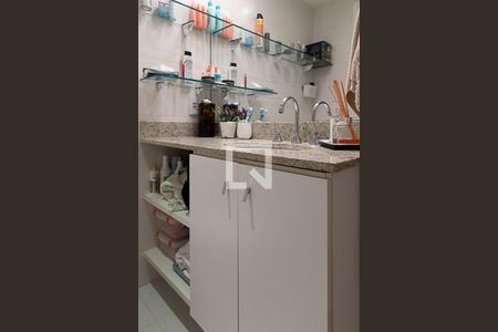 Apartamento à venda com 75m², 2 quartos e 1 vagaBanheiro 