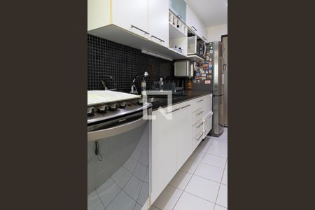Apartamento à venda com 75m², 2 quartos e 1 vagaCozinha 