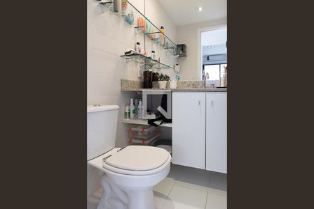 Apartamento à venda com 75m², 2 quartos e 1 vagaBanheiro 