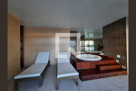 Apartamento à venda com 75m², 2 quartos e 1 vagaÁrea comum