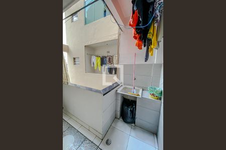 Apartamento à venda com 90m², 2 quartos e sem vagaLavanderia