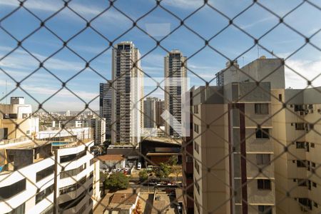 Vista da Sala de apartamento para alugar com 3 quartos, 86m² em Setor Bueno, Goiânia