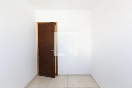 Quarto de apartamento para alugar com 2 quartos, 42m² em Vila Campanela, São Paulo