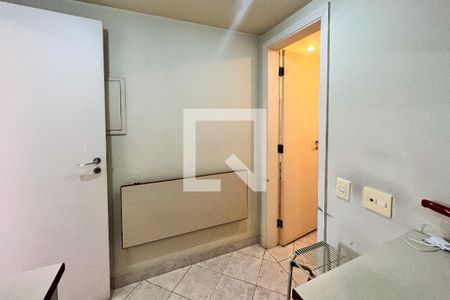 Apartamento para alugar com 421m², 2 quartos e 4 vagas Apartamento para alugar com 421m², 2 quartos e 4 vagasQuarto de Serviço