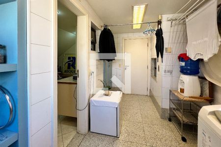 Apartamento para alugar com 421m², 2 quartos e 4 vagas Apartamento para alugar com 421m², 2 quartos e 4 vagasCozinha