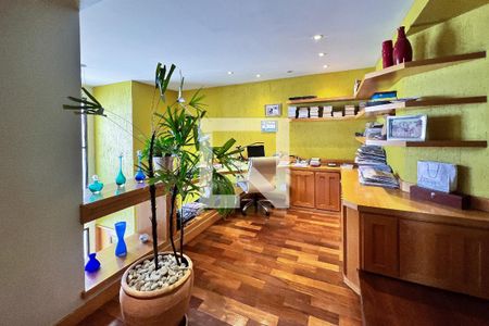 Apartamento para alugar com 421m², 2 quartos e 4 vagas Apartamento para alugar com 421m², 2 quartos e 4 vagasEscritório