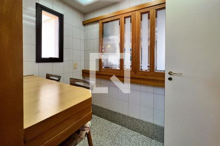 Apartamento para alugar com 421m², 2 quartos e 4 vagas Apartamento para alugar com 421m², 2 quartos e 4 vagasCozinha