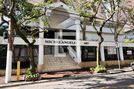 Apartamento para alugar com 421m², 2 quartos e 4 vagas Apartamento para alugar com 421m², 2 quartos e 4 vagasFachada