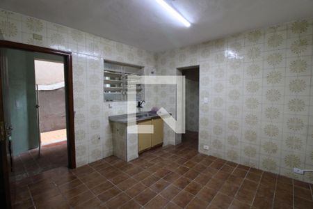 Cozinha de casa para alugar com 1 quarto, 40m² em Vila Campo Grande, São Paulo