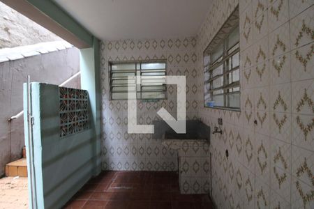 Casa para alugar com 40m², 1 quarto e sem vagaÁrea de serviço
