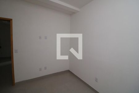 Quarto 2 de apartamento para alugar com 2 quartos, 50m² em Jardim Vila Formosa, São Paulo