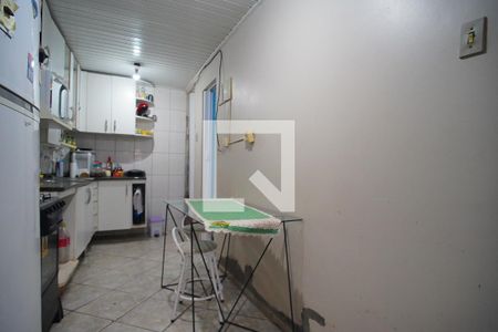 Casa à venda com 224m², 3 quartos e 3 vagascozinha 