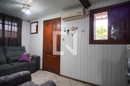 Sala  de casa à venda com 3 quartos, 224m² em Vila Jardim, Porto Alegre