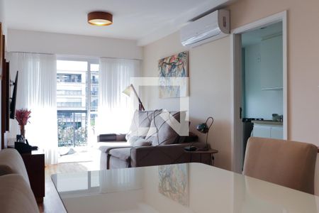 Sala de apartamento à venda com 1 quarto, 78m² em Barra da Tijuca, Rio de Janeiro