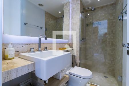 Studio para alugar com 35m², 1 quarto e 1 vaga Studio para alugar com 35m², 1 quarto e 1 vagaBanheiro