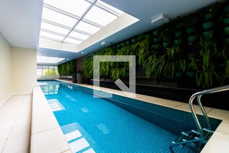 Studio para alugar com 35m², 1 quarto e 1 vaga Studio para alugar com 35m², 1 quarto e 1 vagaPiscina