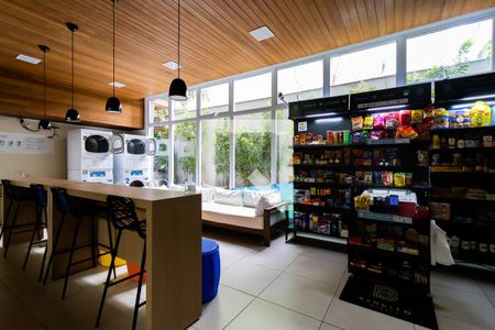 Studio para alugar com 35m², 1 quarto e 1 vaga Studio para alugar com 35m², 1 quarto e 1 vagaLavanderia e Mercado