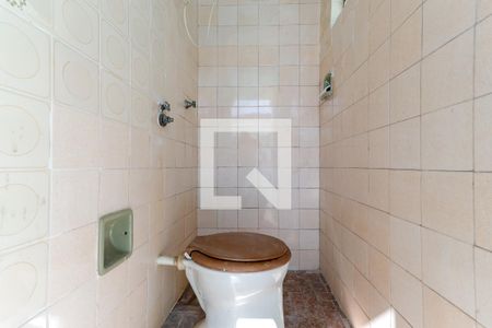 Casa à venda com 180m², 3 quartos e 2 vagasBanheiro de Serviço