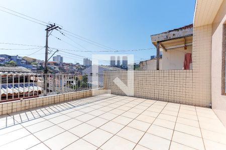 Casa à venda com 180m², 3 quartos e 2 vagasVaranda