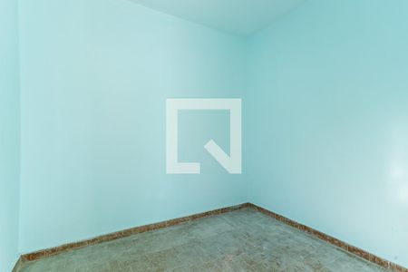 Casa à venda com 180m², 3 quartos e 2 vagasQuarto de Serviço