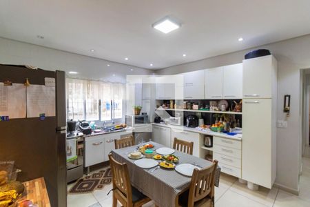 Casa à venda com 315m², 4 quartos e 1 vagaCasa 1 - Cozinha