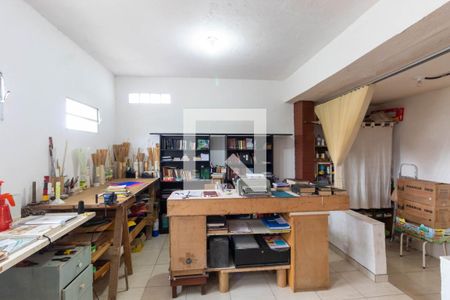 Casa à venda com 315m², 4 quartos e 1 vagaCasa 2 - Quarto de serviço