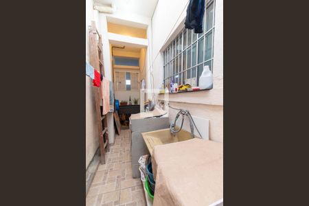 Casa à venda com 315m², 4 quartos e 1 vagaCasa 2 - Área de serviço