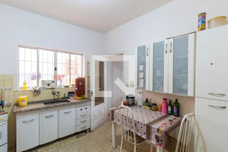 Casa à venda com 315m², 4 quartos e 1 vagaCasa 2 - Cozinha