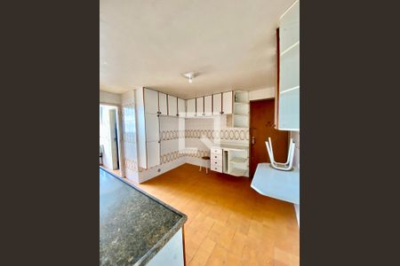 Apartamento à venda com 88m², 3 quartos e 1 vagaCozinha